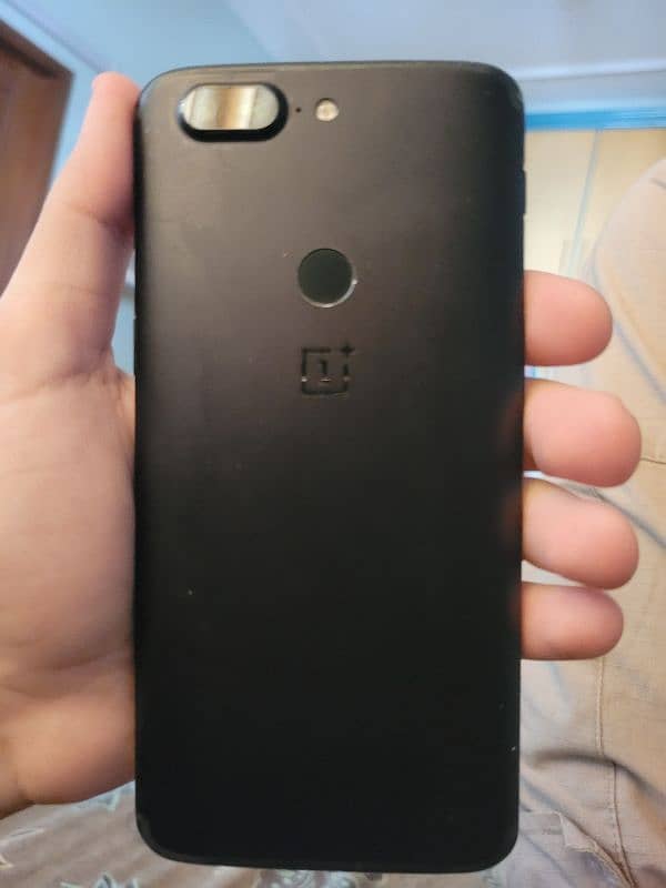 OnePlus 5T 8/128 GB 10 on 10 Condition PTA Approved 1