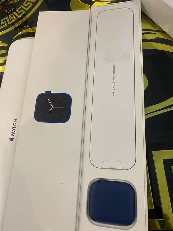 apple watch series 6  44mm GPS 4