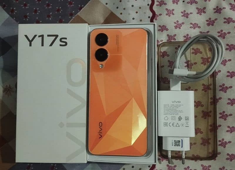 Vivo y17s 4+4gb ram or 128gb with box and original accessories 0