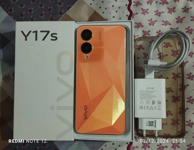 Vivo y17s 4+4gb ram or 128gb with box and original accessories 1