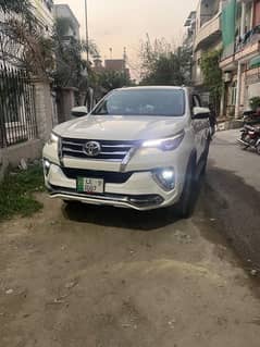 Toyota Fortuner V 2018/2019