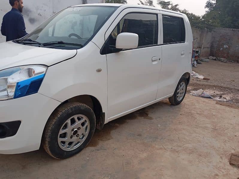 Suzuki Wagon R 2018 3