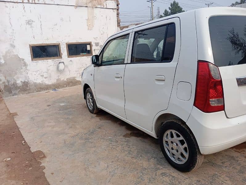 Suzuki Wagon R 2018 7