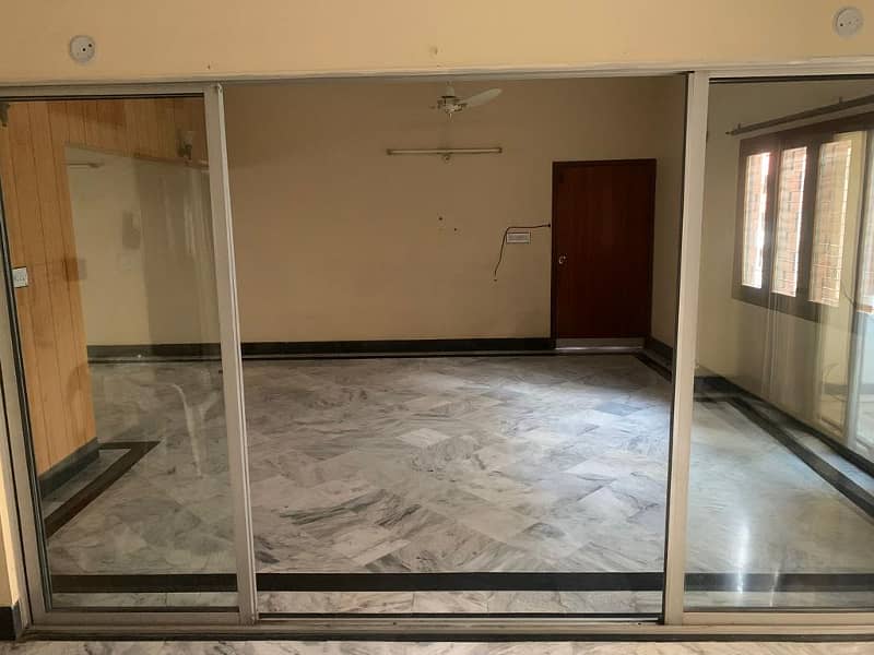 5 BED DD BANGLOW FOR SALE IN GULSHAN-E-IQBAL BLOCK 1 0