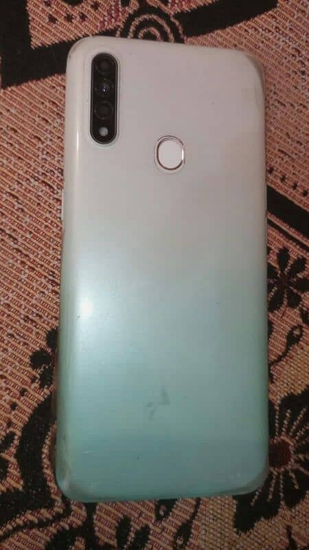 Oppo A31 0