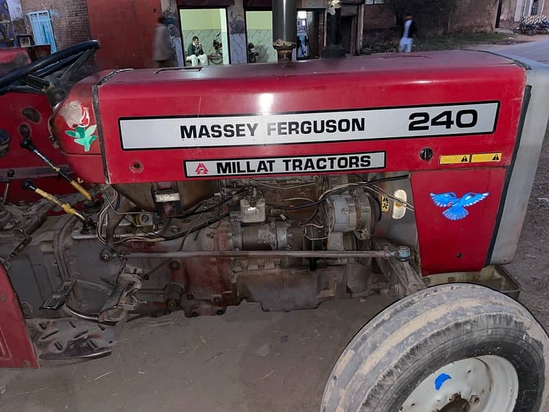 Massey Farguson 240 0