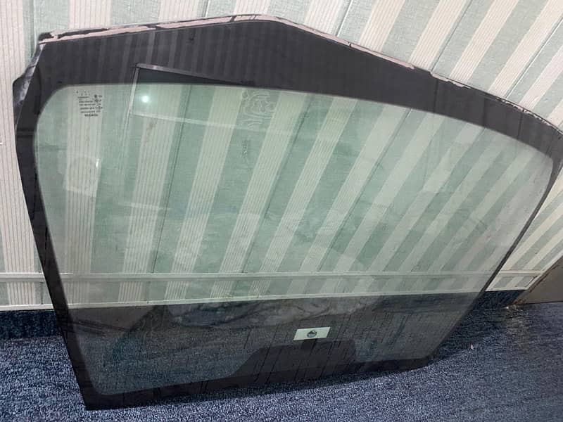 Original Windscreen of gli  2018 model 0