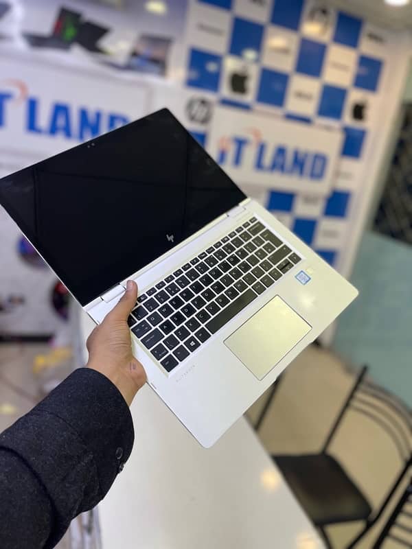 HP EliteBook x360 1030 G2 core i5 7th Gen 10