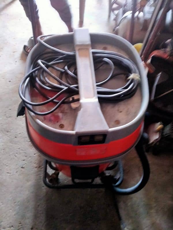 industrial vacuum cleaner 1