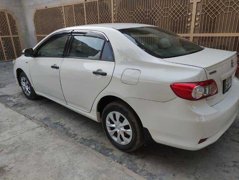 Toyota Corolla XLI 2011 13