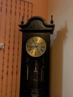 Pendulum wall clock