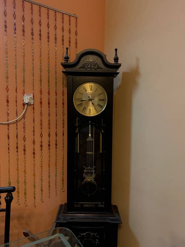 Pendulum wall clock 1