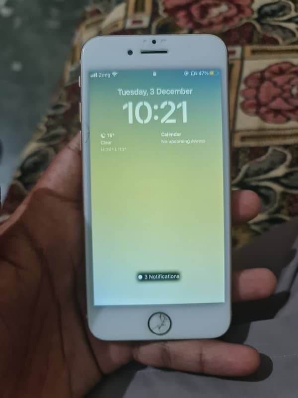 iPhone 8 64 gb with box exchange possible for samsung mobile 3