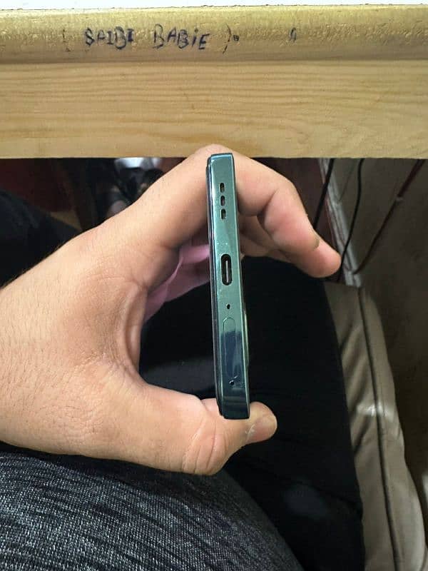 oppo Reno 12f 4