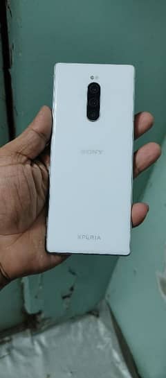 sony xperia 1