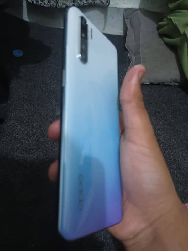 oppo f 15 2