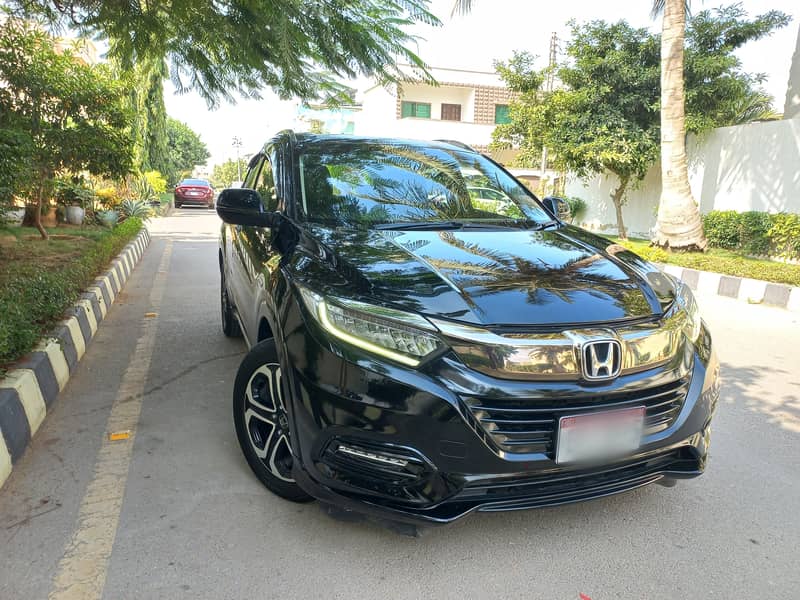 Honda Vezel 2018 z  sensing 0