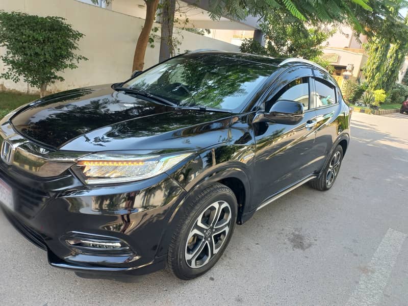 Honda Vezel 2018 z  sensing 1