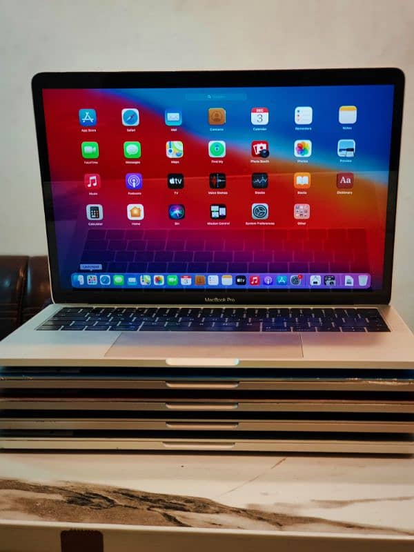 Macbook Pro 2017 Ram 16Gb SSD 256Gb Retina Display 13.3" 5