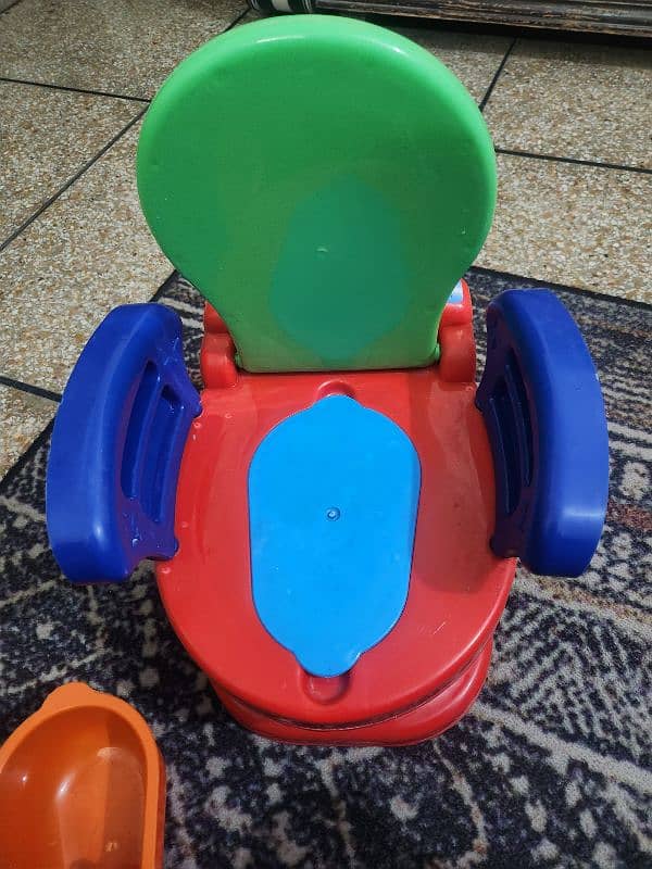 3 in 1 potty training commode in excellent condition used only once 4