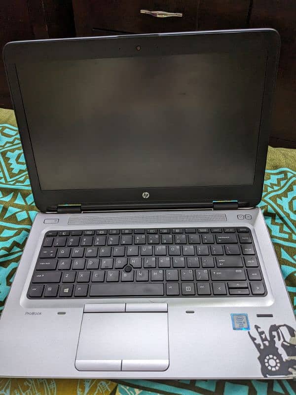 HP core i5 6th generation with charger 1