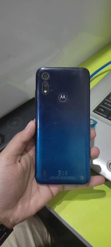 moto e6s 2/32 with box 4