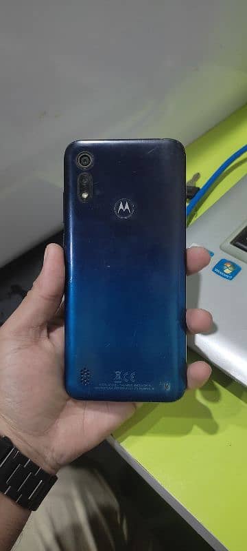 moto e6s 2/32 with box 8