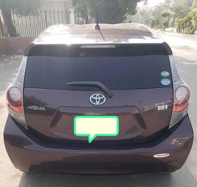 Arif: 0304-3621345 Toyota Aqua 2014 Reg 2019 2