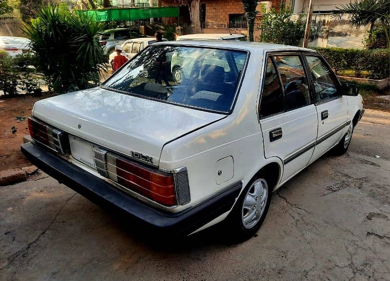 Nissan Sunny 1985 5