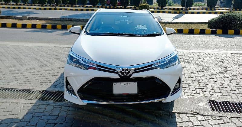 Toyota Altis Grande 2018 0