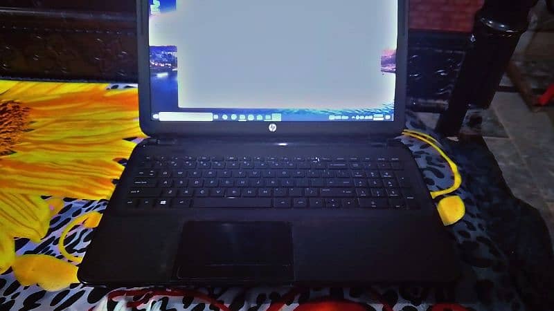 hp laptop i3 3rd gen 8 gb ram in good condition 1