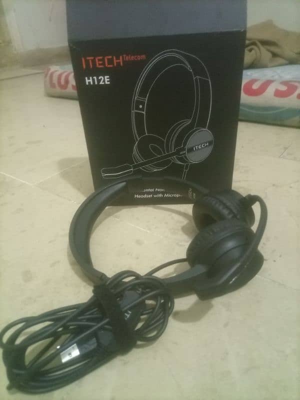 itech h12e headphone 0