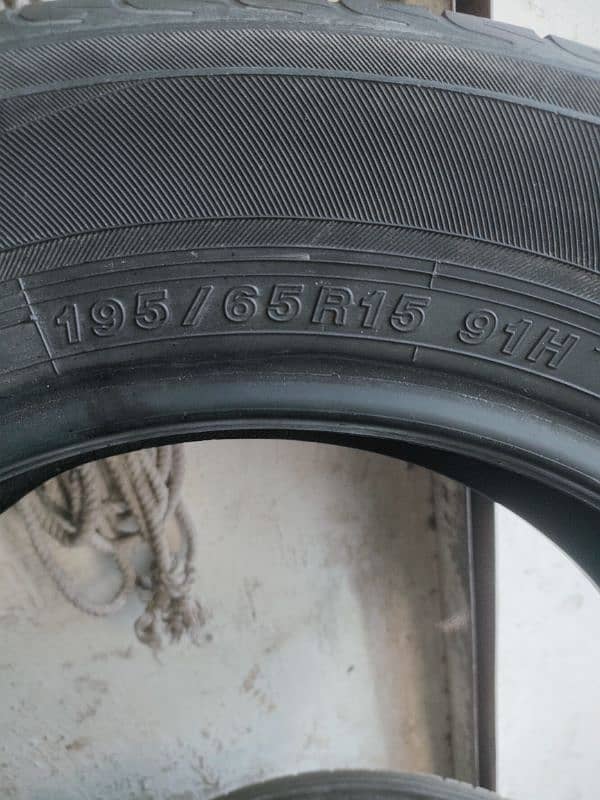 195/65R15 Yokohama Bluearth 4 Tyres Set In Very Good Condition 3