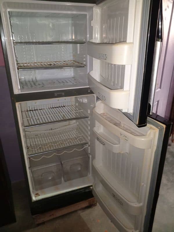 fridge For Sale 03332471101 0