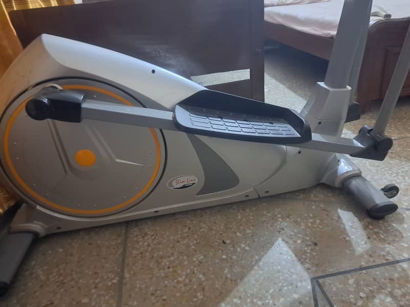 Slimline Elliptical in mint Condition 0