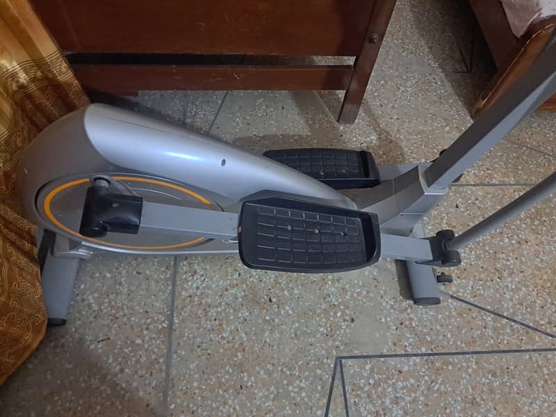 Slimline Elliptical in mint Condition 2