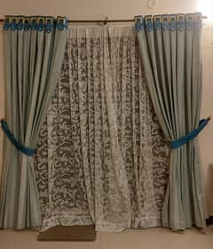 4 curtains