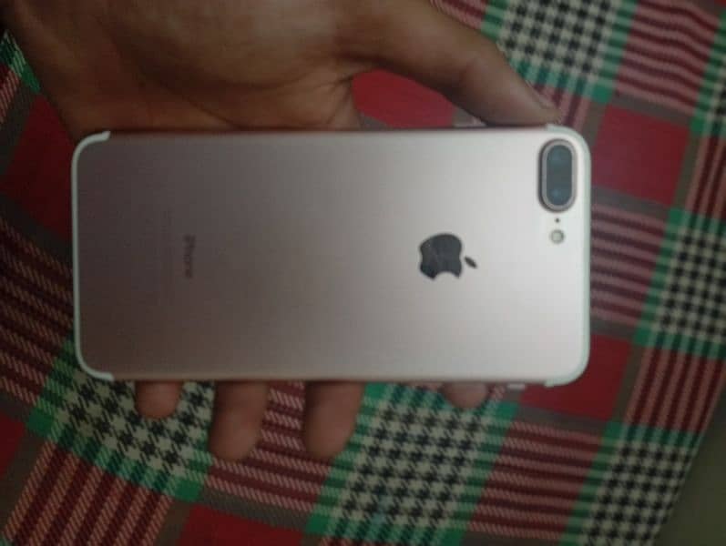 Iphone 7plus PTA Approved Factory unlocked 9/10 condition 3