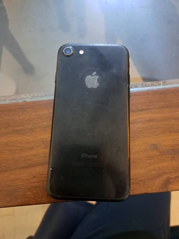 Iphone 7 PTA aprroved 128 GB 7