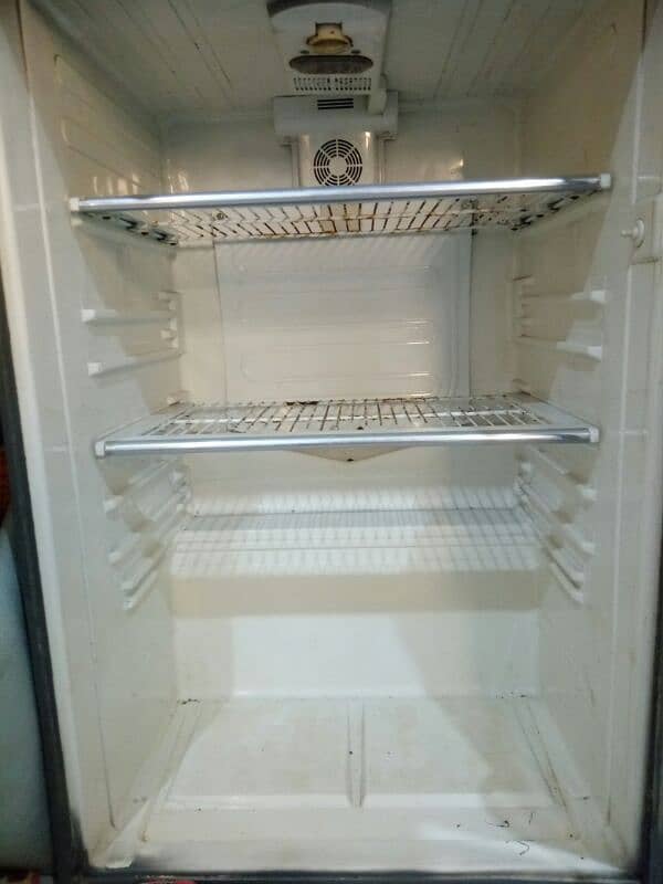 Dawlance refrigerator for sale 3