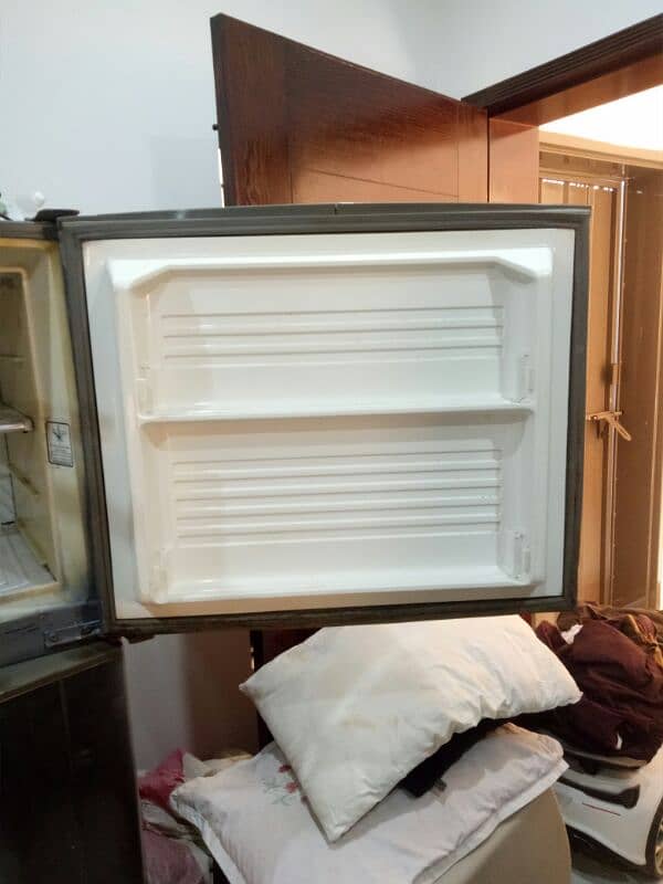 Dawlance refrigerator for sale 5