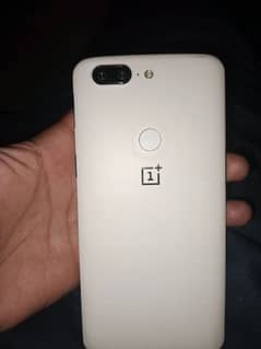 One plus 5t mobile urgent sale