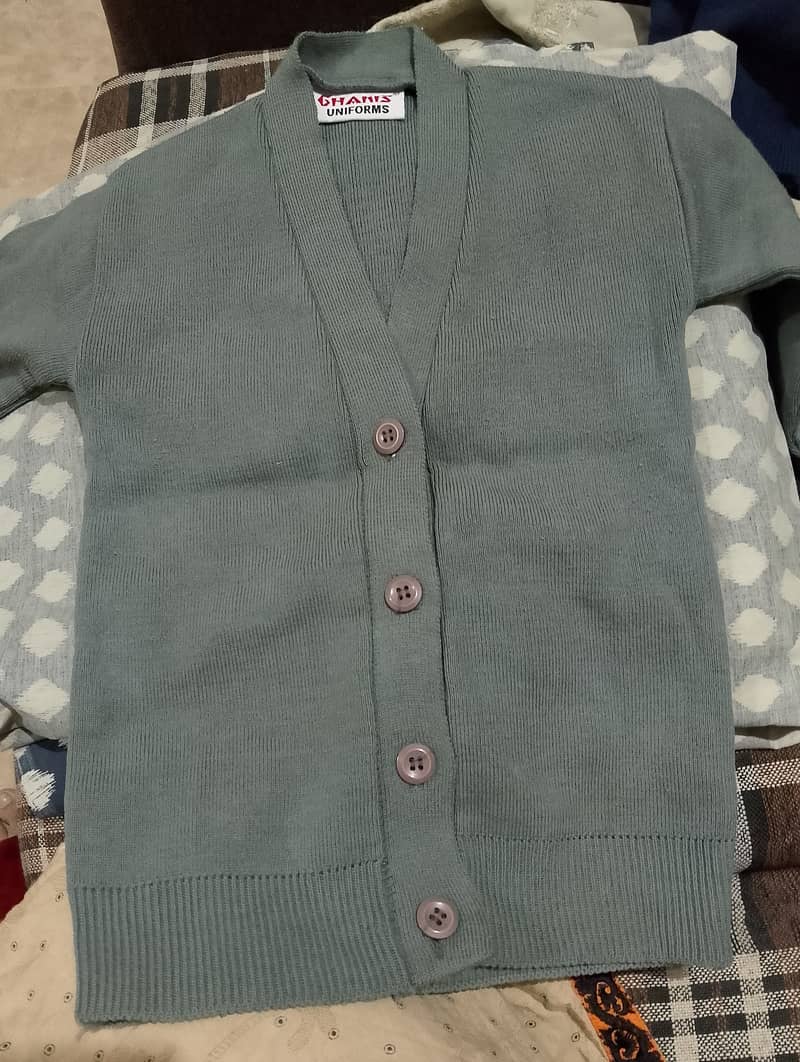 Uniform sweter 3