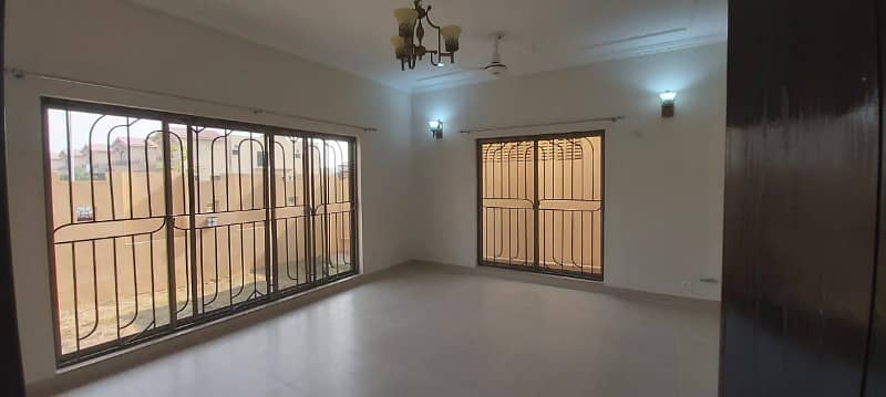 17 Marla 5 Bedroom Brig House Available for Sale in Askari 10 Sector-F Lahore Cantt 28