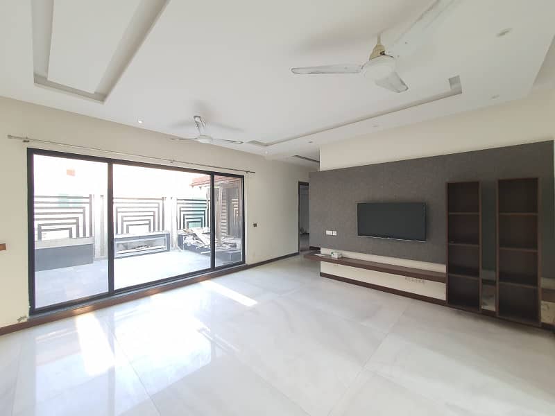 One Kanal Lightly Used House Available On Rent At Hot Location Of DHA Phase 05 4