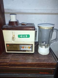 National juicer made in Japan in perfect working condition