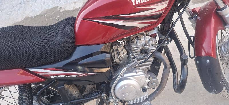 YAHAMA YB125Z LUSH CONDITION AVAILABLE 20K RUNNING ONLY 4