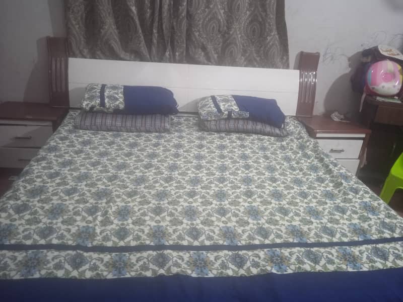 Bedset for sale urgent 4