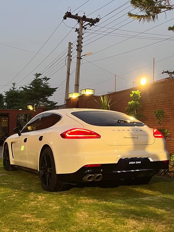 Porsche Panamera 2014 7