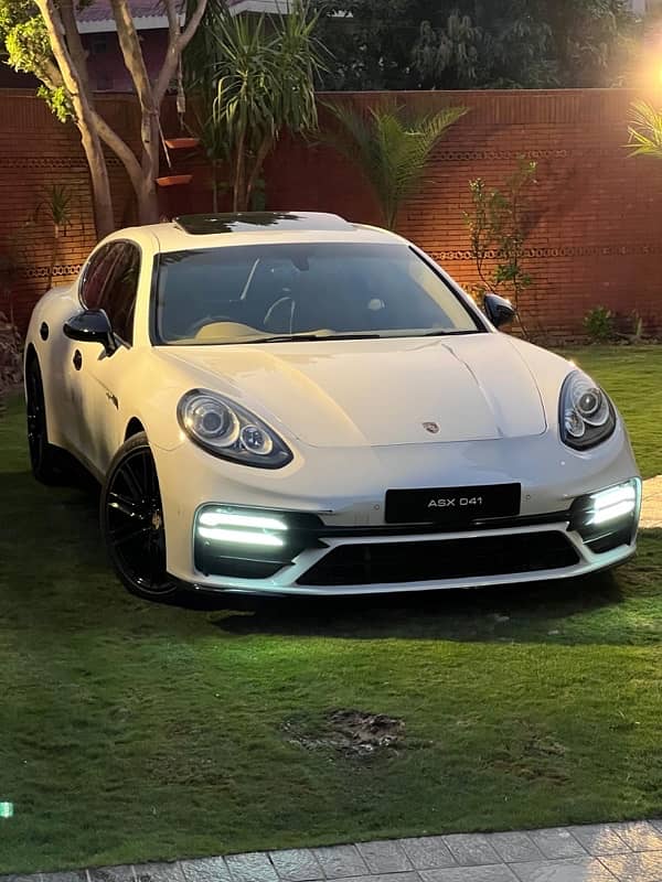 Porsche Panamera 2014 12